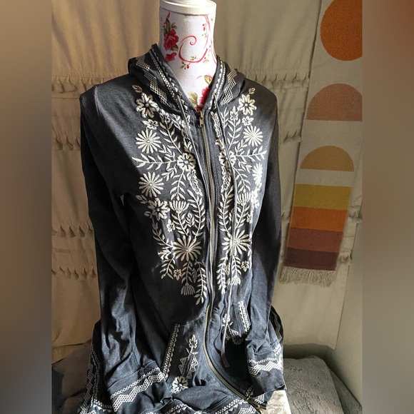 Johnny Was Jackets & Blazers - Johnny Was Grey Floral Embroidered Utility Jacket